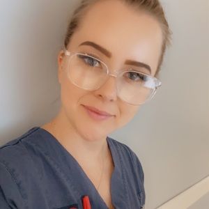 Meet your Posher, Ebony